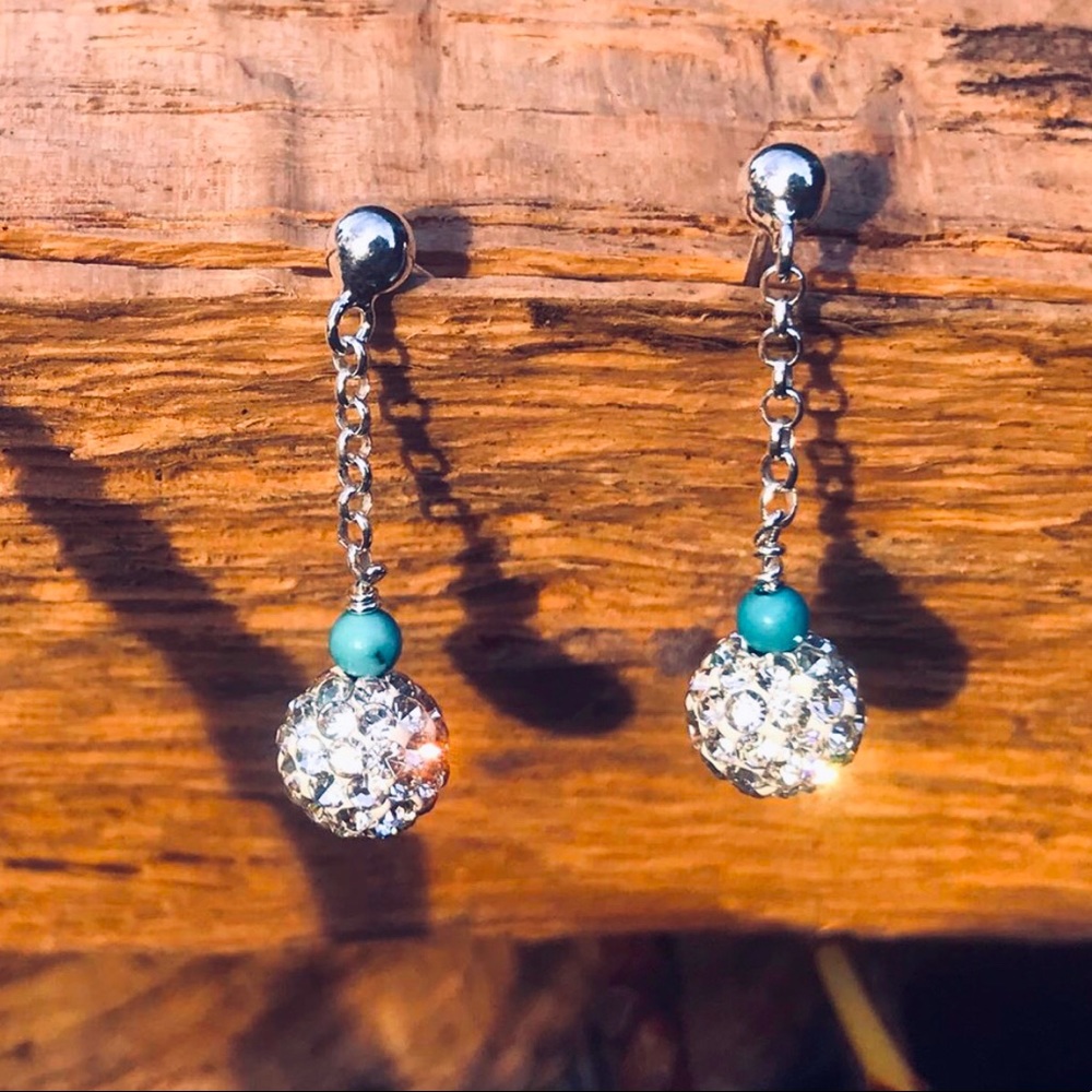 Sterling silver pendant and earrings